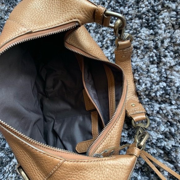 A bronze Cole Haan bag - Picture 3 of 3